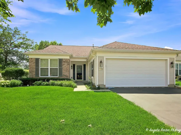 11796 Borhart Dr, Huntley, IL 60142