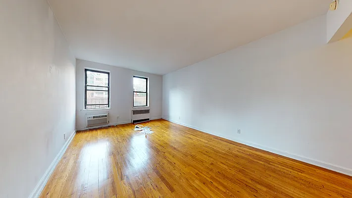 Rented by Bond New York | media 7