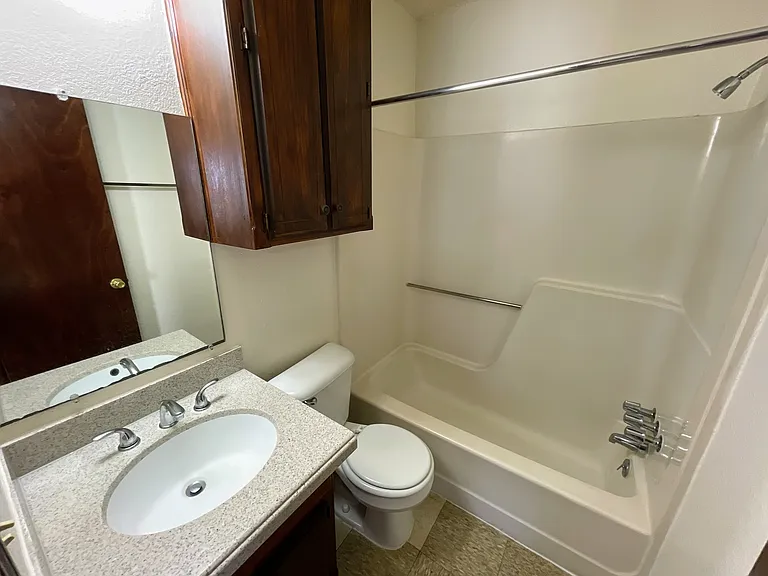 Norman Apartments — Photo 92