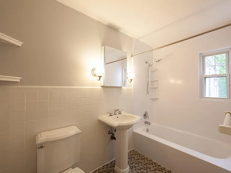 30 Chestnut Hill Pl — Photo 14