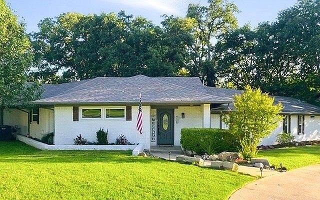 1st image of 2208 Turtle Creek Dr