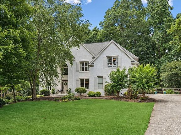 3rd image of 7235 Compton Cir