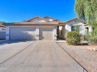 946 S Parkcrest St, Gilbert, AZ 85296