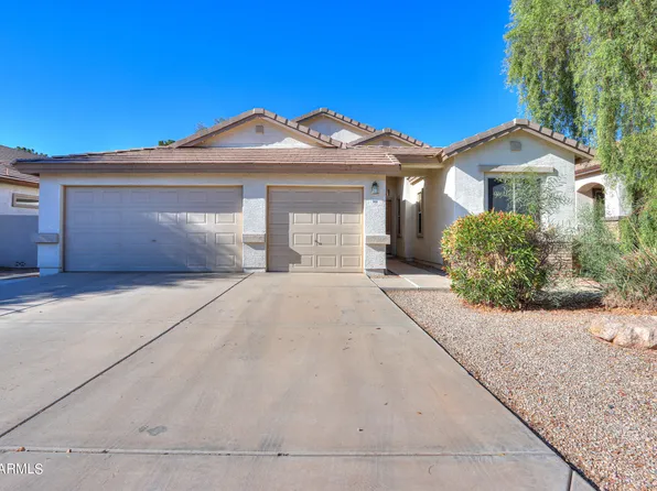 946 S PARKCREST Street, Gilbert, AZ 85296