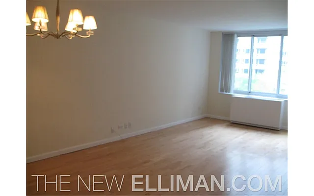 Rented by Douglas Elliman | media 22