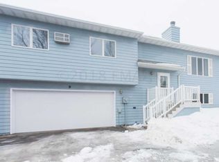 9 Prairiewood Xing S, Fargo, ND 58103