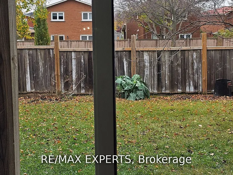 221 Matthew Dr #BASEMENT — Photo 14