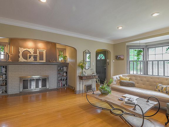 5th image of 5022 Wyoming St