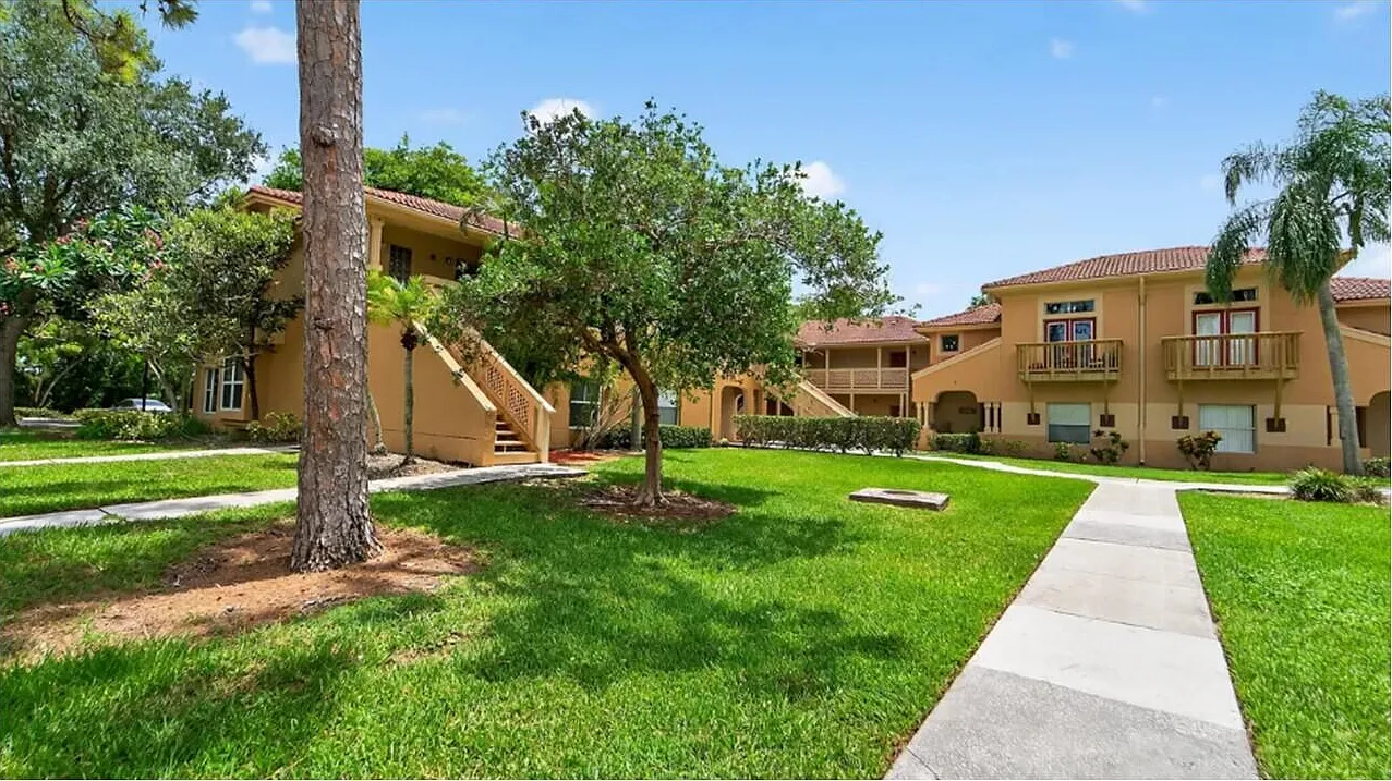 1 bed, 1.0 bath, 745 sqft, $1,650 — Photo 1