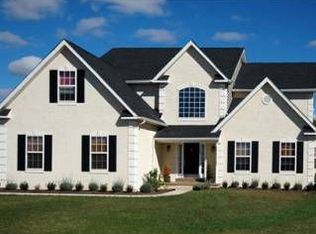 527 Bergey Rd, Telford, PA 18969