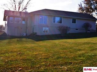 3033 Trailridge Blvd, Elkhorn, NE 68022