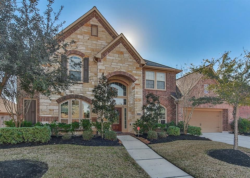 1st image of 13215 Castle Cliff Ln