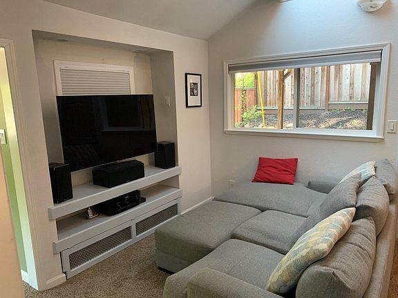5th image of 16 Woodwardia Ave
