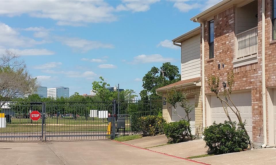 1st image of 800 Country Place Dr Unit 607