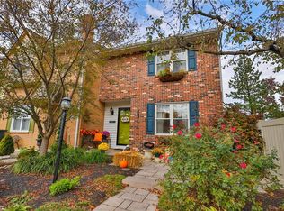 7655 Aster Cir, Macungie, PA 18062