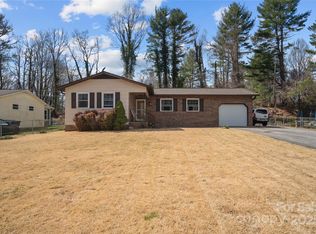121 Upward Acres St, East Flat Rock, NC 28726