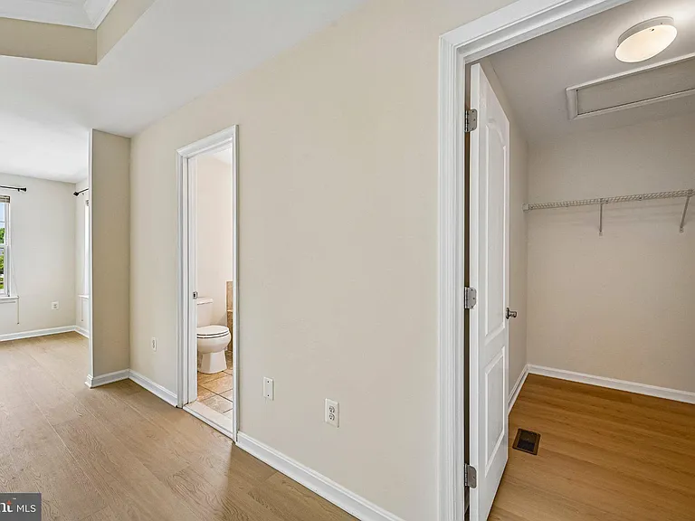 23004 Meadow Mist Rd — Photo 47