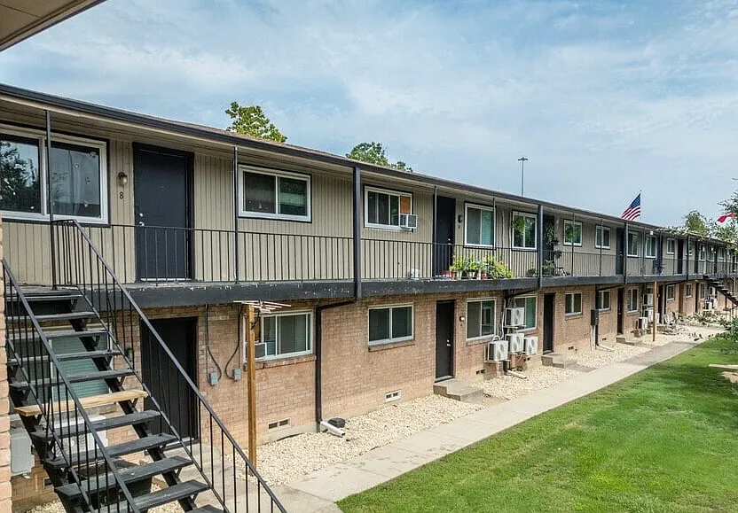 Central North Apartments — Photo 2