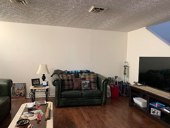 4th image of 103 Willowbrook Dr #0