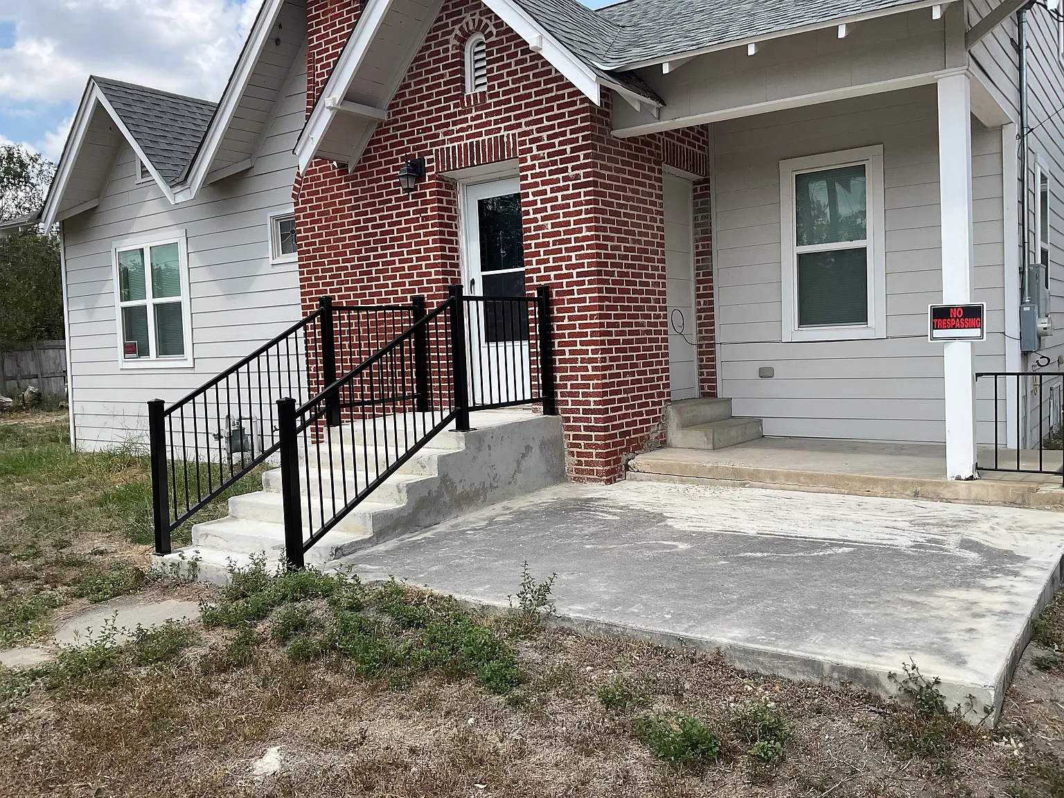 3 bed, 1441 sqft, $1,475 — Photo 1