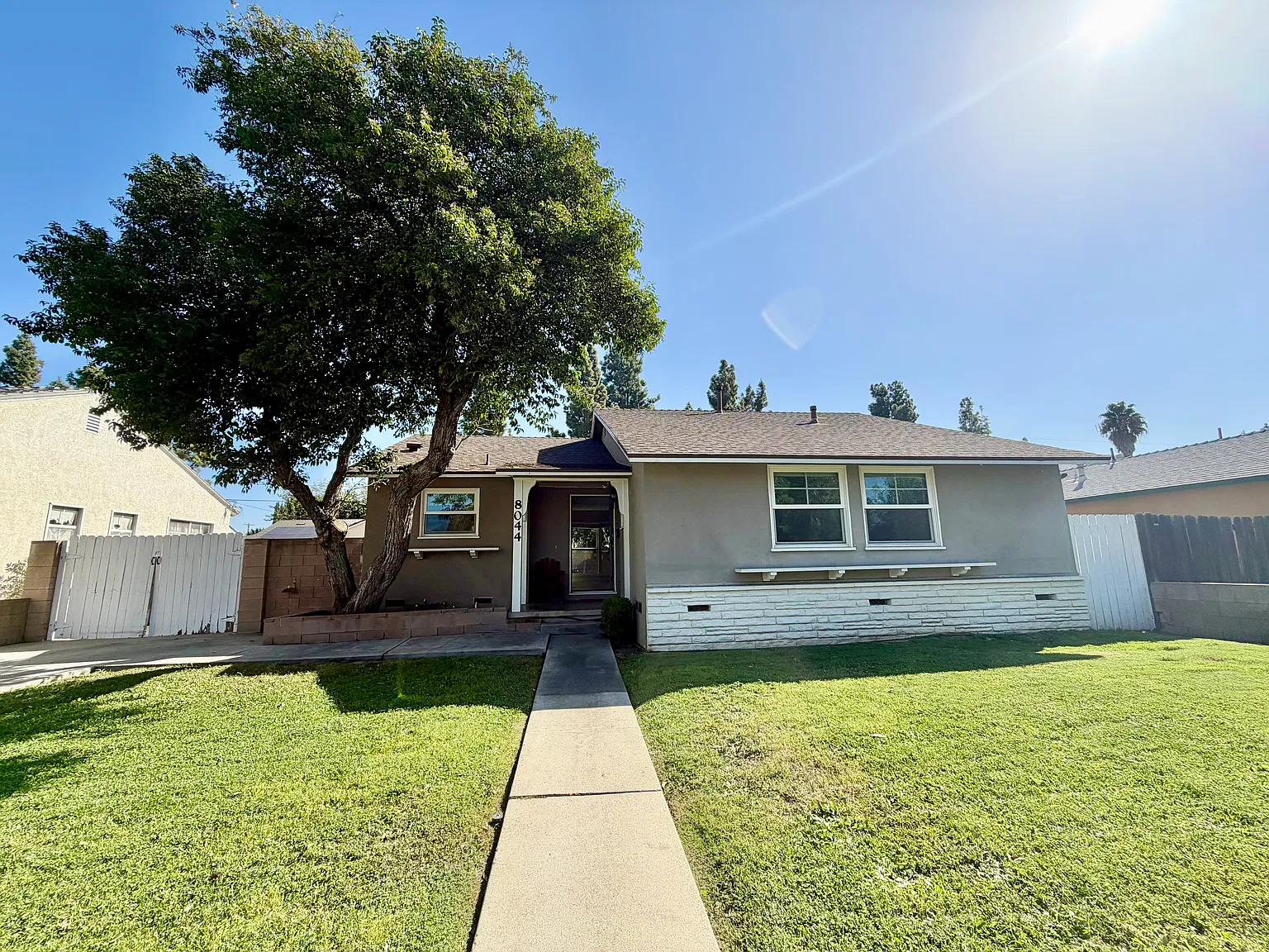 Darby Pl, Reseda — Photo 2