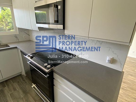 3rd image of 11224 Richland Ave W #5
