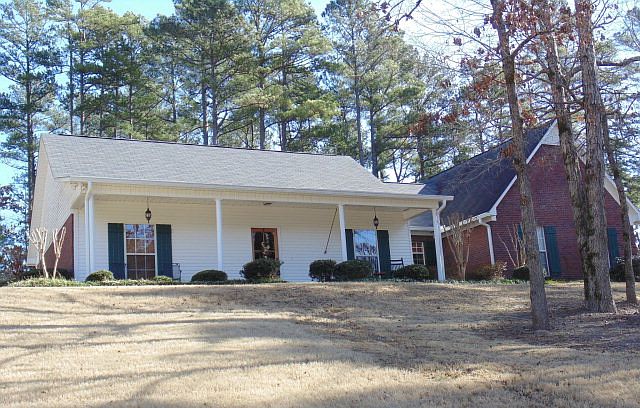 1st image of 240 Timber Ln