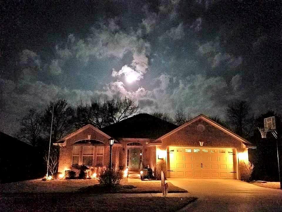 1st image of 2621 Quarry Dr