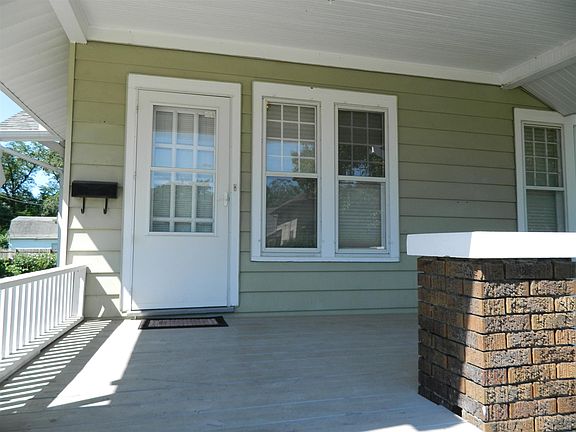 2nd image of 517 N Vine St