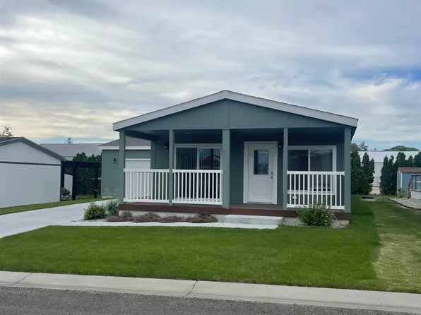 910 Moonglo Rd #18, Buhl, ID 83316
