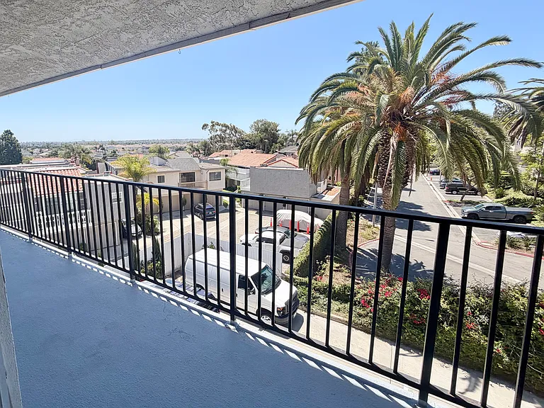5152 Dunbar Dr #D — Photo 17