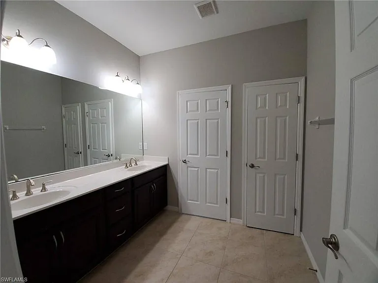 3878 Burrfield St — Photo 9