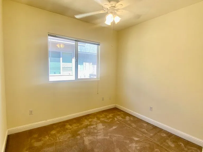 2319 Glacier Pl #B — Photo 20