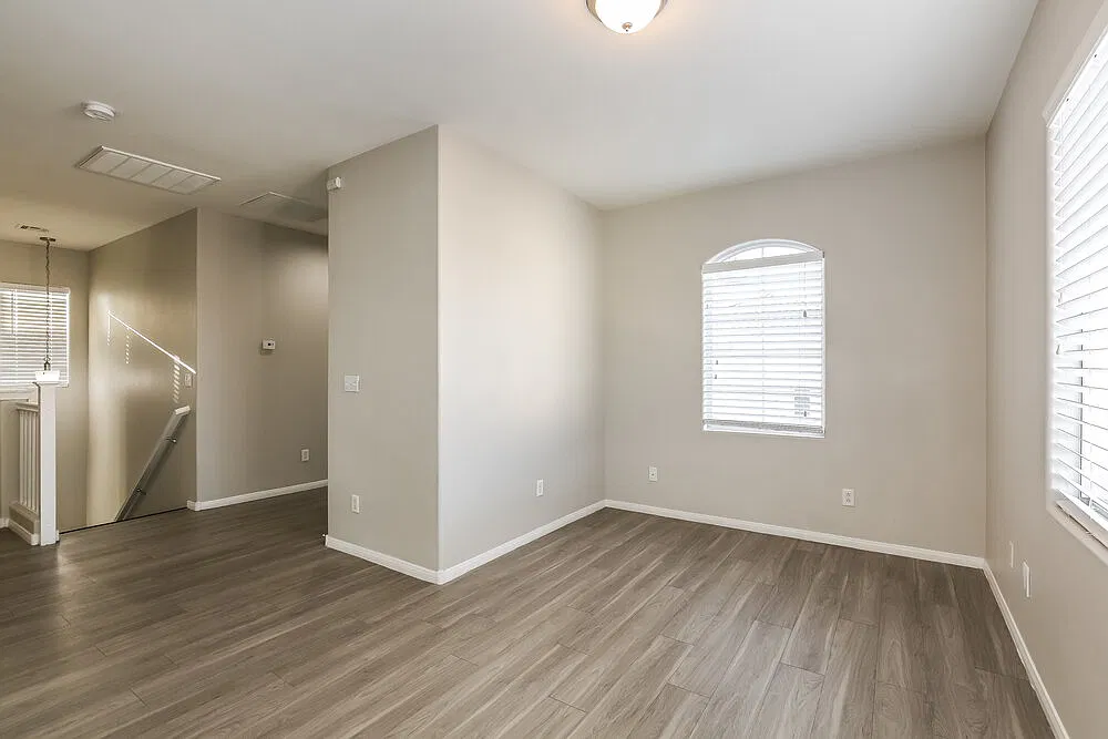 3 bed, 2.5 bath, 1748 sqft, $3,140 — Photo 4