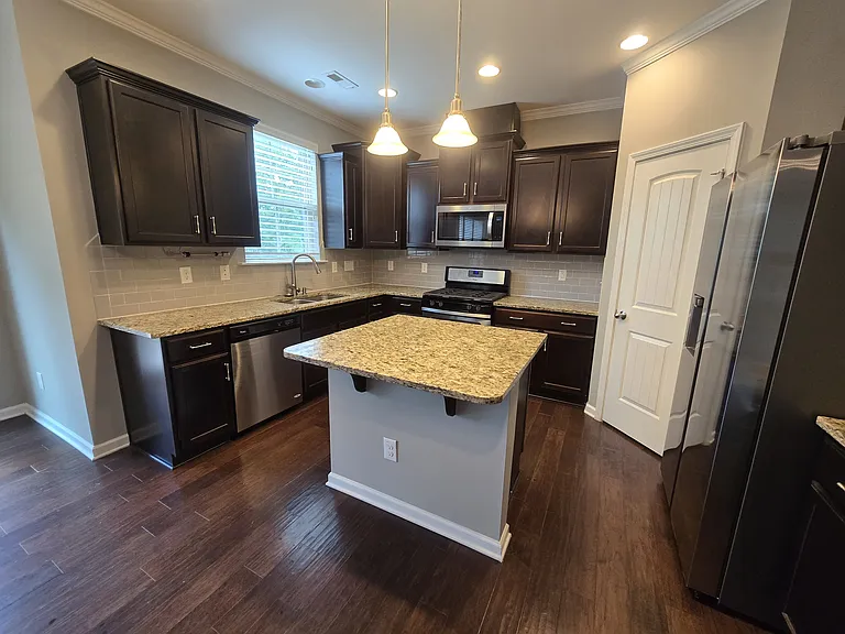 3917 Valley Side Ct — Photo 10