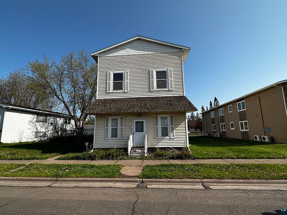 1st image of 2609 N 21st St