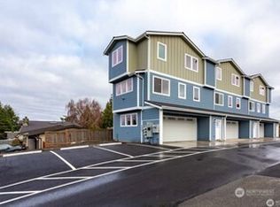 1024 N 8th St, Mount Vernon, WA 98273