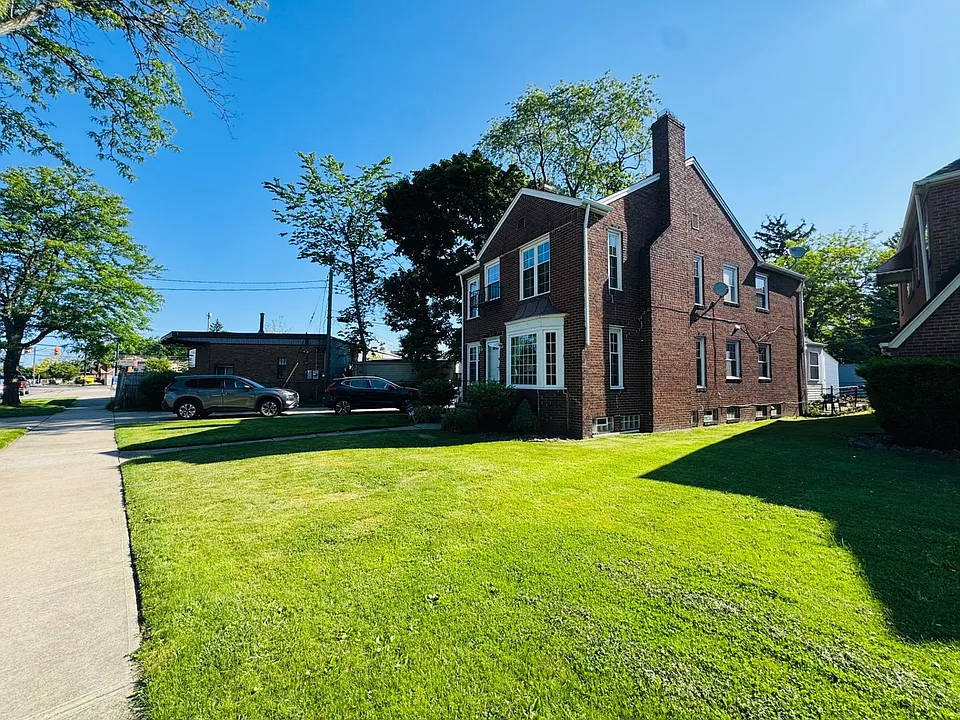 3679 Warren Road, Cleveland, OH 44111