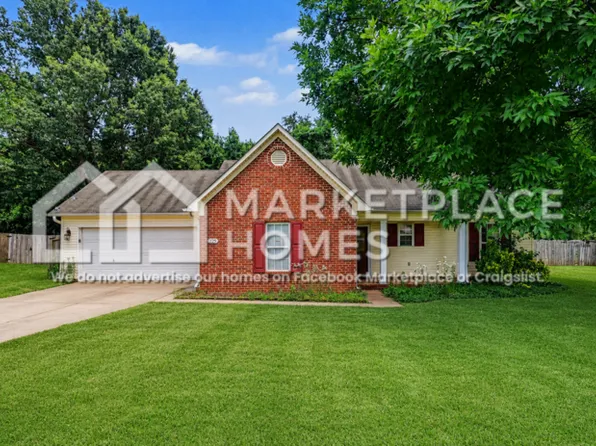 225 Falcon Ridge Dr, Huntsville, AL 35811
