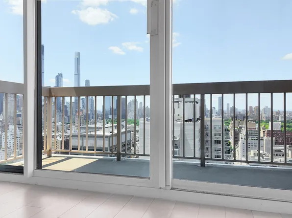 200 East 69th Street image 12 of 26