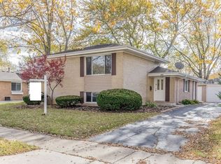 4331 Scott St, Oak Forest, IL 60452