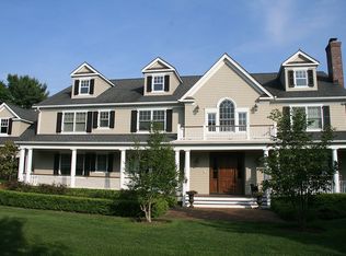 7 Auldwood Ln, Rumson, NJ 07760
