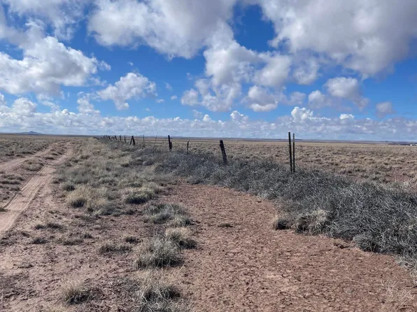 36 Sundance Rd, Holbrook, AZ 86025