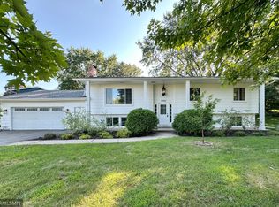 11900 Highland View Cir, Burnsville, MN 55337