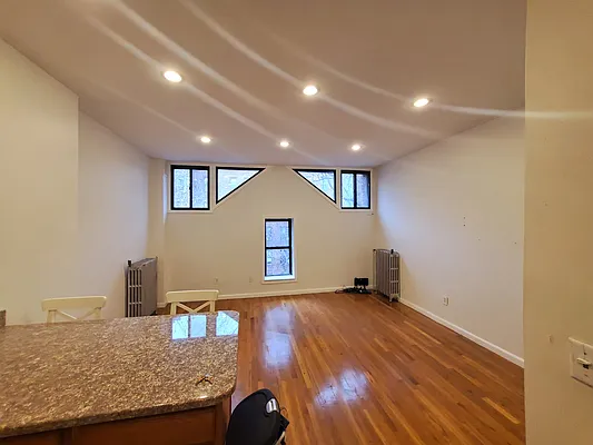 Rented by Ideal Properties Group | media 6