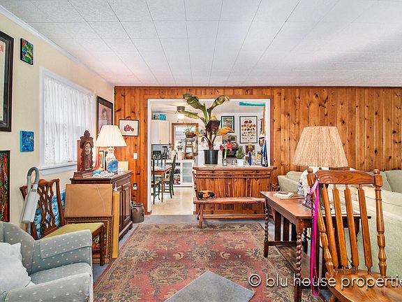 5th image of 3180 Jeanlin Dr SE