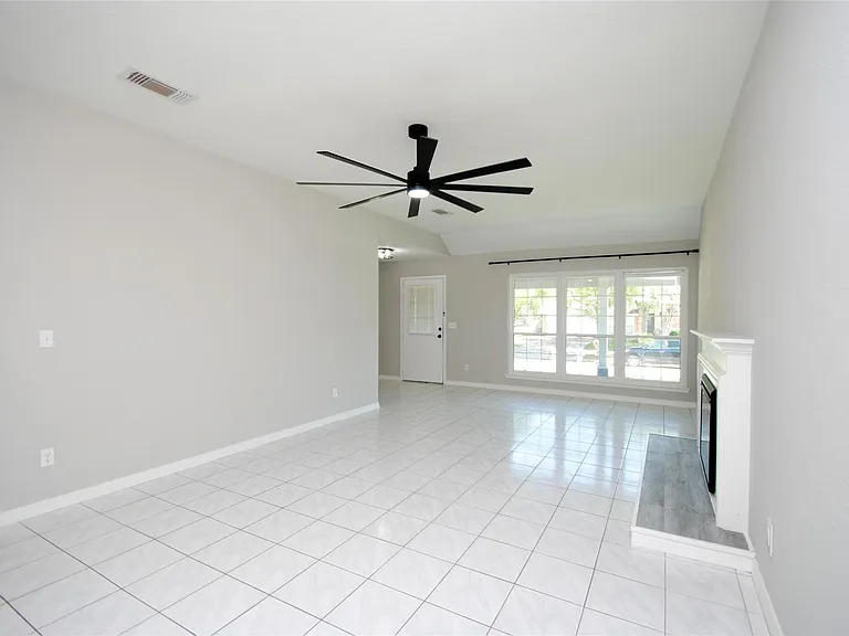 22831 John Rolfe Ln S — Photo 7