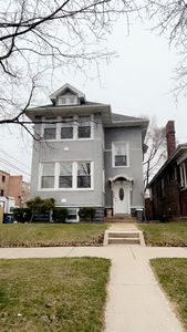 2334 W Estes Ave, Chicago, IL, 60645