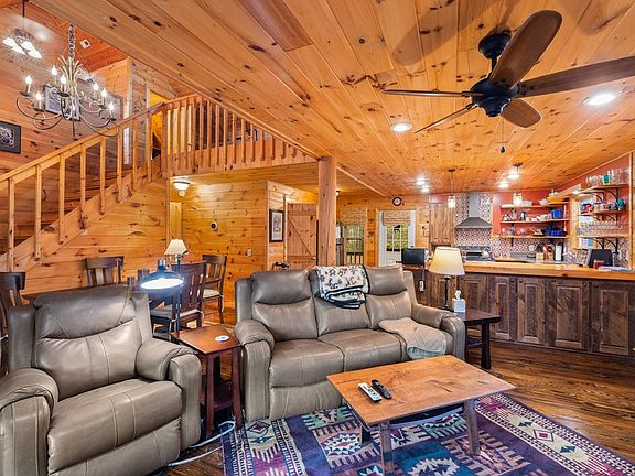 3rd image of 148 Dream Cove Rd