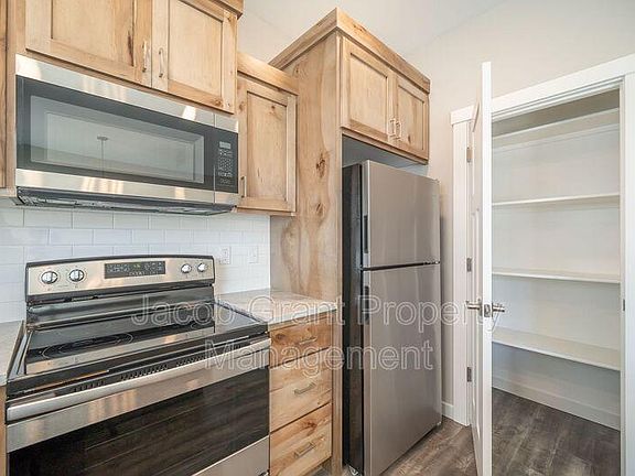 2nd image of 1897 Jennie Lee Dr Unit 103